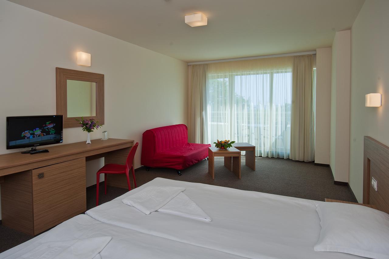 Jeravi Club Hotel Primorszko Kültér fotó